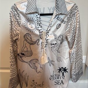 Women’s size S Graphic Long Sleeve Shirt